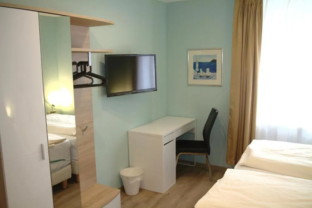 Hotel Yel 루드빅스하펜 암 라인