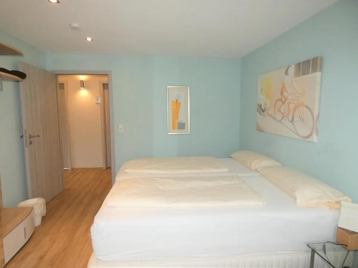 Hotel Yel 루드빅스하펜 암 라인