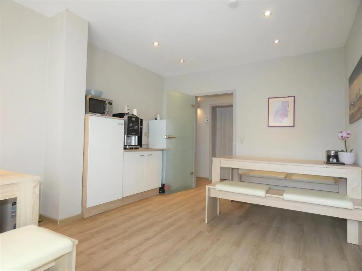 Hotel Yel 루드빅스하펜 암 라인 0*,