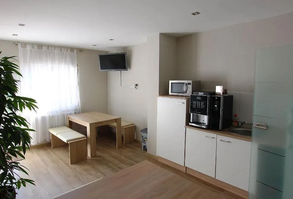 Hotel Yel 루드빅스하펜 암 라인